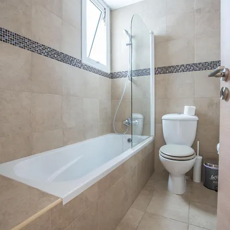 3 Schlafzimmer Mit Privatem Pool Vakantiehuis Protaras
