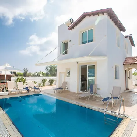 3 Schlafzimmer Mit Privatem Pool * Protaras