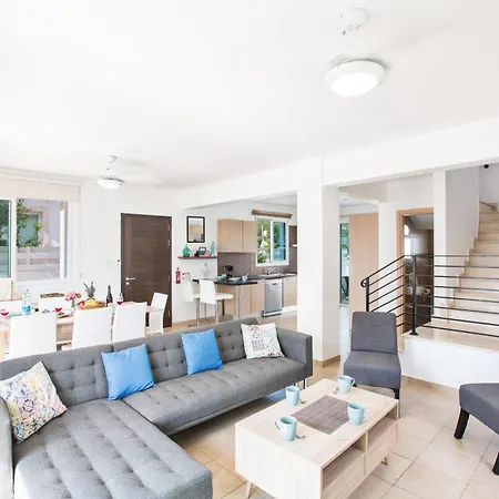 3 Schlafzimmer Mit Privatem Pool